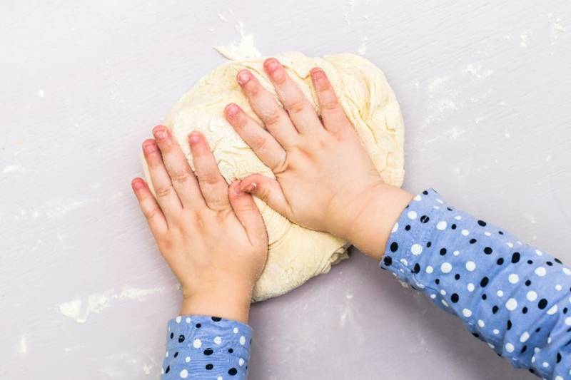 Manipolazioni con la pasta di sale